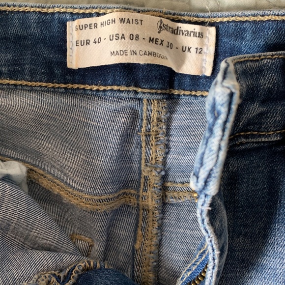 Stradivarius high waist jeans size 8 - Picture 6 of 6